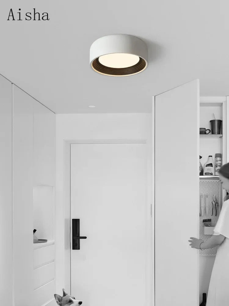 https://cdn.shopify.com/s/files/1/2499/8120/files/plafonnier-led-minimaliste-italien-design-moderne-pour-d-coration-int-rieure-0.png?v=1722933473