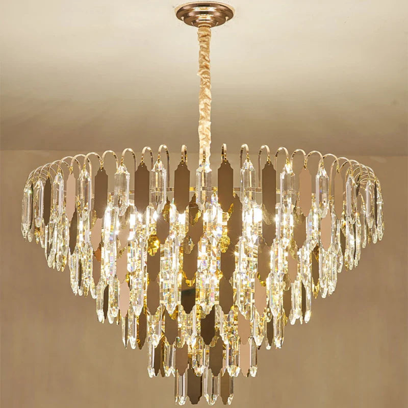 https://cdn.shopify.com/s/files/1/2499/8120/files/lustre-moderne-en-cristal-dor-led-design-l-gant-pour-int-rieur-0.png?v=1729126413