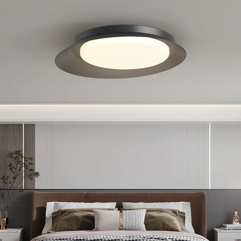 https://cdn.shopify.com/s/files/1/2499/8120/files/plafonnier-design-moderne-nordique-cr-atif-pour-enfants-0.jpg?v=1720543118