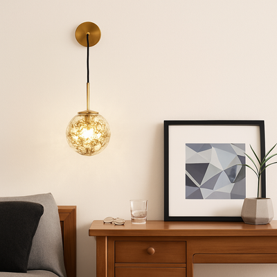 https://cdn.shopify.com/s/files/1/2499/8120/files/applique-design-boule-en-verre-remplie-de-feuilles-dor-es-suspendue-1.png?v=1773459446