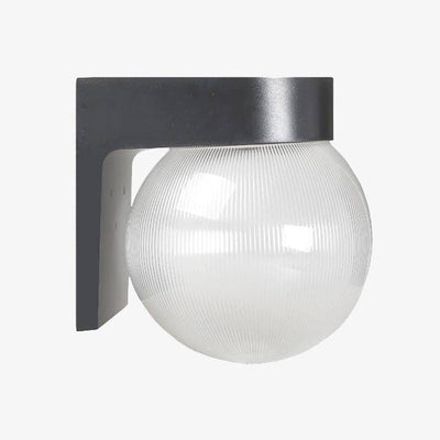 https://cdn.shopify.com/s/files/1/2499/8120/products/applique-exterieur-led-socle-et-boule-acrylic_ca902f15-fbdf-43dd-8e8d-83e29fee64af.jpg?v=1632789477
