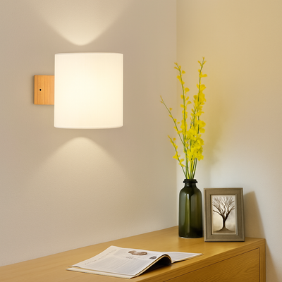 https://cdn.shopify.com/s/files/1/2499/8120/files/applique-murale-bois-verre-led-nordique-chevet-maison-int-rieur-1.png?v=1773402258