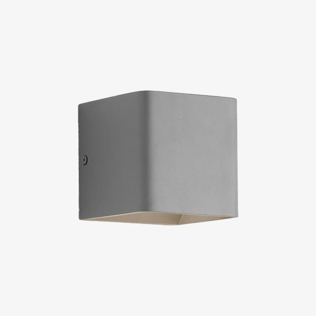 https://cdn.shopify.com/s/files/1/2499/8120/products/applique-murale-cube-colore-aux-bords-arrondis-a-led3.jpg?v=1654687291