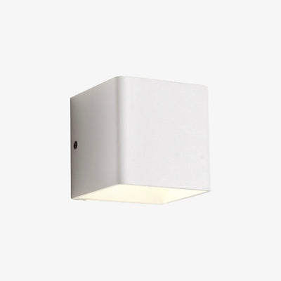 https://cdn.shopify.com/s/files/1/2499/8120/products/applique-murale-cube-colore-aux-bords-arrondis-a-led.jpg?v=1654687291