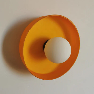 Diffusion lumineuse haut et bas de l'applique en verre