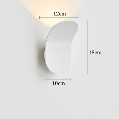 https://cdn.shopify.com/s/files/1/2499/8120/files/applique-murale-design-led-avec-abat-jour-courb-en-m-tal-style-wake-11.png?v=1773499868