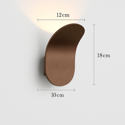 https://cdn.shopify.com/s/files/1/2499/8120/files/applique-murale-design-led-avec-abat-jour-courb-en-m-tal-style-wake-14.png?v=1773499868