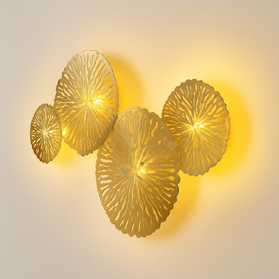 https://cdn.shopify.com/s/files/1/2499/8120/files/applique-murale-design-led-avec-plusieurs-disques-dor-ou-cuivr-style-fleurs-4.png?v=1773883421