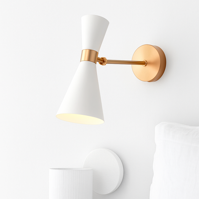https://cdn.shopify.com/s/files/1/2499/8120/files/applique-murale-design-led-dor-e-avec-abat-jour-triangulaire-creative-2.png?v=1773485940