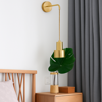 https://cdn.shopify.com/s/files/1/2499/8120/files/applique-murale-dor-e-avec-lampe-suspendue-2.png?v=1771410043