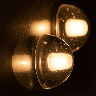 https://cdn.shopify.com/s/files/1/2499/8120/files/applique-murale-ext-rieur-demi-boule-de-cristal-1.png?v=1773615166