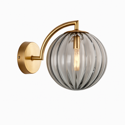 https://cdn.shopify.com/s/files/1/2499/8120/files/applique-murale-led-avec-tige-dor-e-et-boule-en-verre-color-e-8.png?v=1773741869