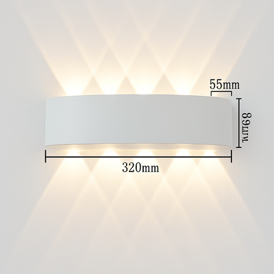 https://cdn.shopify.com/s/files/1/2499/8120/files/applique-murale-led-ext-rieure-en-aluminium-haute-luminosit-pour-jardin-et-cour-4.png?v=1773713852