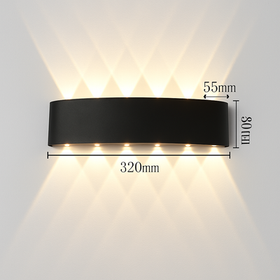https://cdn.shopify.com/s/files/1/2499/8120/files/applique-murale-led-ext-rieure-en-aluminium-haute-luminosit-pour-jardin-et-cour-6.png?v=1773713852