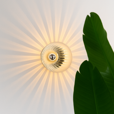 https://cdn.shopify.com/s/files/1/2499/8120/files/applique-murale-nordique-en-verre-effet-d-coratif-moderne-2.png?v=1773432752