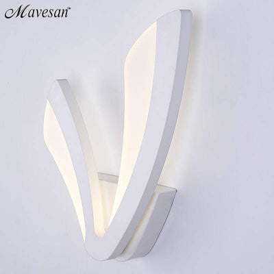 Détail de l'applique murale design en aluminium et fer