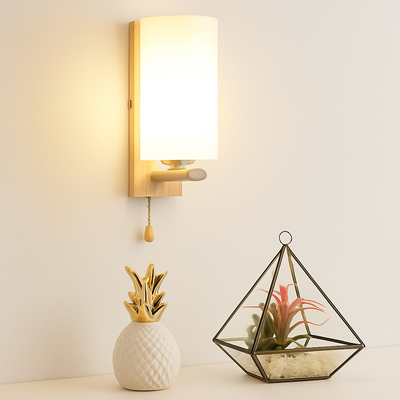 https://cdn.shopify.com/s/files/1/2499/8120/files/applique-murale-scandinave-en-bois-et-verre-pour-d-coration-int-rieure-5.png?v=1772203256