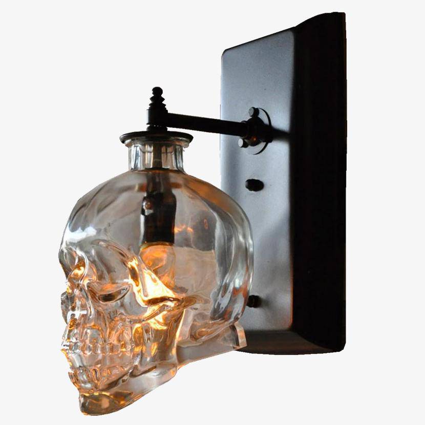 https://cdn.shopify.com/s/files/1/2499/8120/products/applique-murale-tete-de-mort-en-verre_19d30797-e3ae-4f60-b0be-1ac01a64152a.jpg?v=1632827915