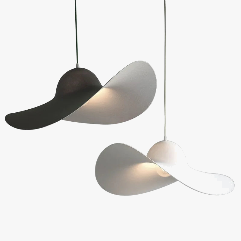 https://cdn.shopify.com/s/files/1/2499/8120/files/lampe-design-italienne-minimaliste-post-moderne-nordique-chapeau-lustre-5.png?v=1718555411