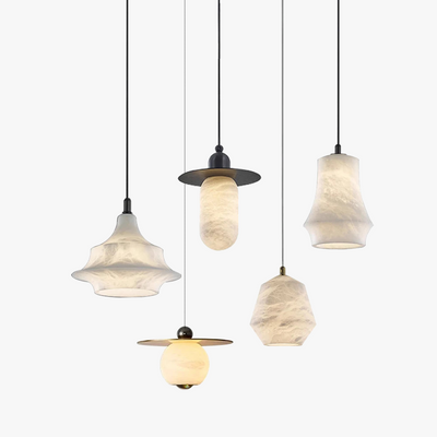 https://cdn.shopify.com/s/files/1/2499/8120/files/lampe-suspendue-de-luxe-en-marbre-naturel-et-laiton-0.png?v=1714395813
