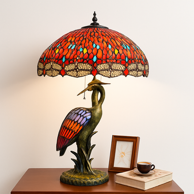 https://cdn.shopify.com/s/files/1/2499/8120/files/lustre-art-d-co-design-tiffany-parrot-pour-un-clairage-l-gant-7.png?v=1772202056