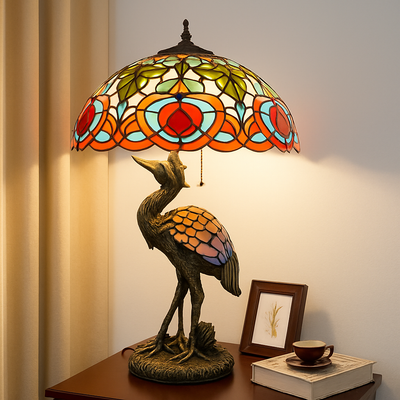 https://cdn.shopify.com/s/files/1/2499/8120/files/lustre-art-d-co-design-tiffany-parrot-pour-un-clairage-l-gant-8.png?v=1772202056
