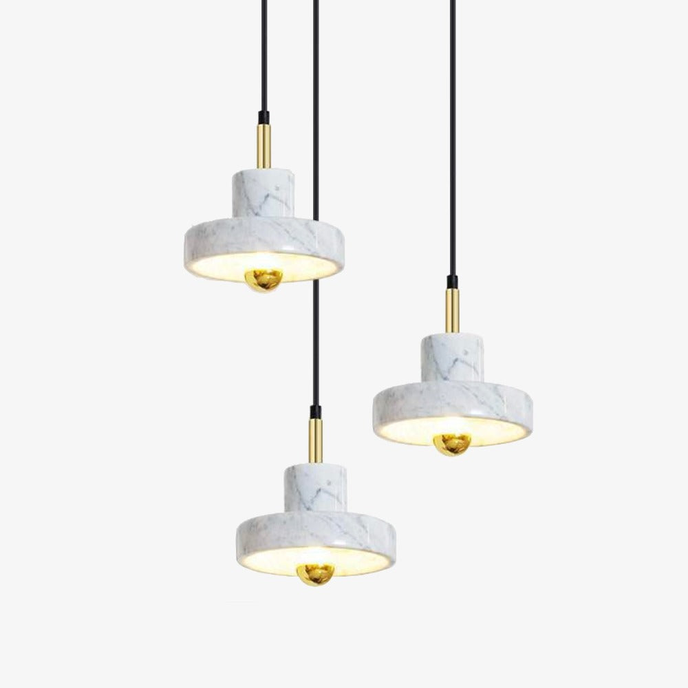 https://cdn.shopify.com/s/files/1/2499/8120/products/lustre-design-led-avec-abat-jour-en-marbre-blanc-luxia-1.jpg?v=1641238734