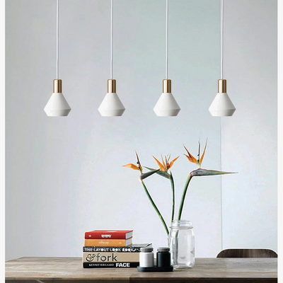 https://cdn.shopify.com/s/files/1/2499/8120/files/lustre-design-moderne-pour-clairage-int-rieur-l-gant-2.png?v=1722703208