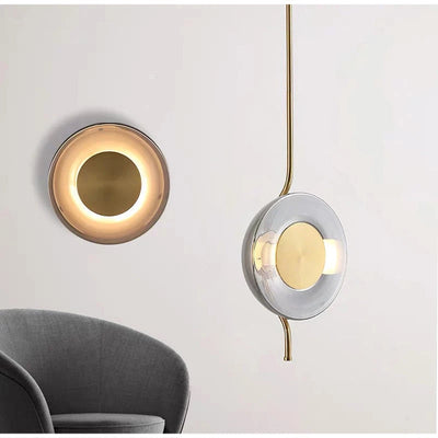https://cdn.shopify.com/s/files/1/2499/8120/files/lustre-en-verre-postmoderne-cr-atif-minimaliste-design-lumineux-0.jpg?v=1731977862