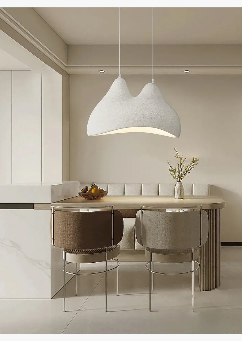 https://cdn.shopify.com/s/files/1/2499/8120/files/lustre-minimaliste-design-nordique-pour-clairage-cr-atif-moderne-0.png?v=1722674376