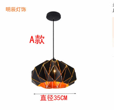 https://cdn.shopify.com/s/files/1/2499/8120/files/lustre-moderne-en-fer-design-nordique-pour-int-rieur-l-gant-6.jpg?v=1728348625