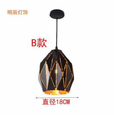 https://cdn.shopify.com/s/files/1/2499/8120/files/lustre-moderne-en-fer-design-nordique-pour-int-rieur-l-gant-8.jpg?v=1728348625