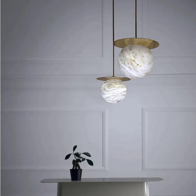 https://cdn.shopify.com/s/files/1/2499/8120/files/lustre-nordique-en-marbre-cr-atif-design-lumineux-moderne-5.jpg?v=1735433431