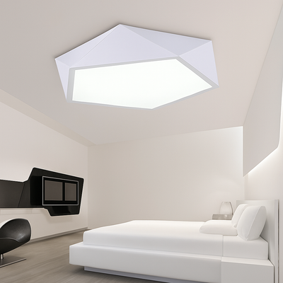 https://cdn.shopify.com/s/files/1/2499/8120/files/plafonnier-led-design-g-om-trique-en-diamant-2.png?v=1773154973