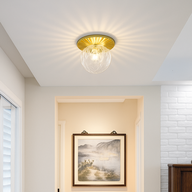 https://cdn.shopify.com/s/files/1/2499/8120/files/plafonnier-led-design-rond-dor-avec-boule-en-verre-porch-0.png?v=1771410771