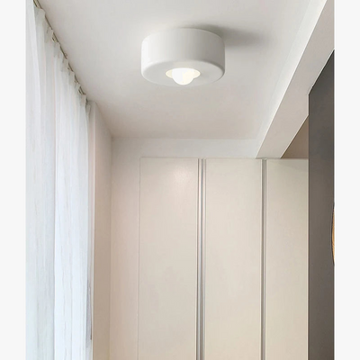 https://cdn.shopify.com/s/files/1/2499/8120/files/plafonnier-nordique-design-pour-clairage-original-int-rieur-3.png?v=1727887820