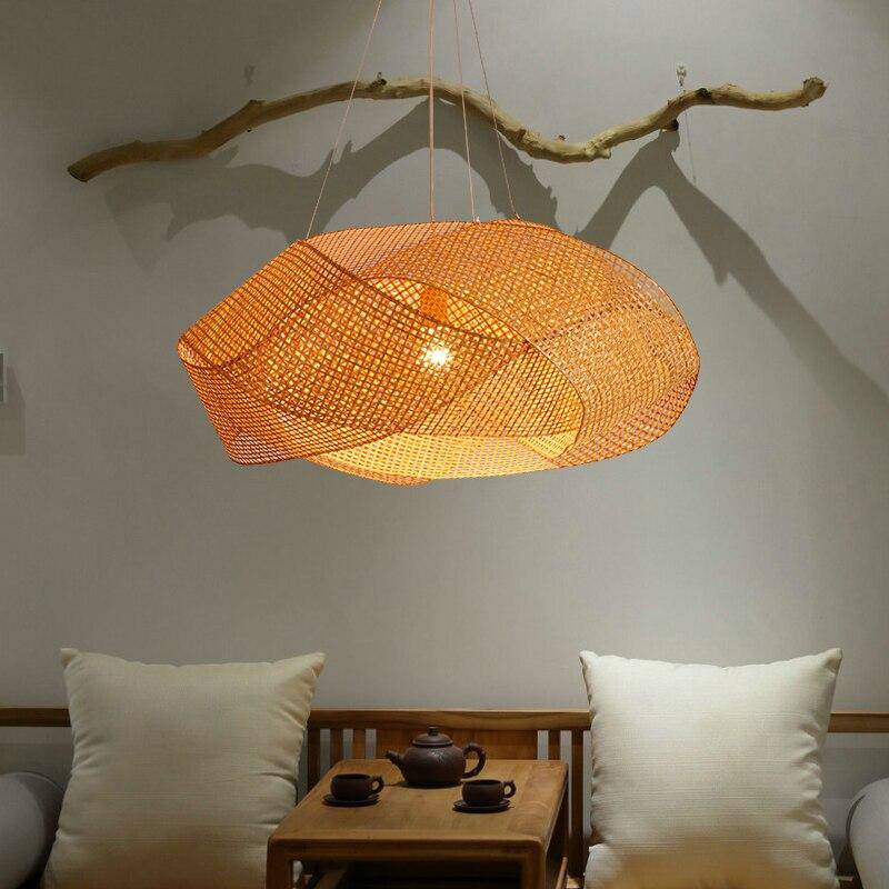 https://cdn.shopify.com/s/files/1/2499/8120/products/lustre-design-nuage-entrelacee-en-bambou-tatami_f14b54f9-f6ef-458d-a201-957acee8a4eb.jpg?v=1632837774