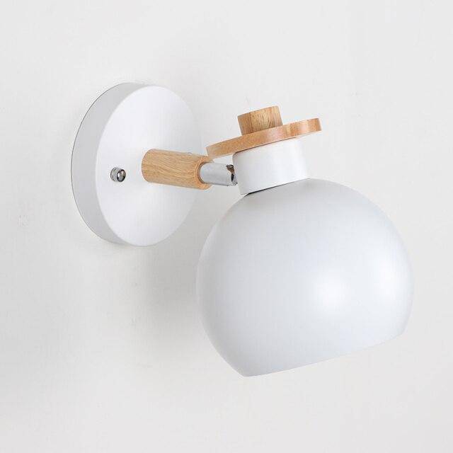https://cdn.shopify.com/s/files/1/2499/8120/products/applique-murale-moderne-boule-en-metal-macaroon_ae6a4f83-e65e-48b0-9930-662460369341.jpg?v=1632835739