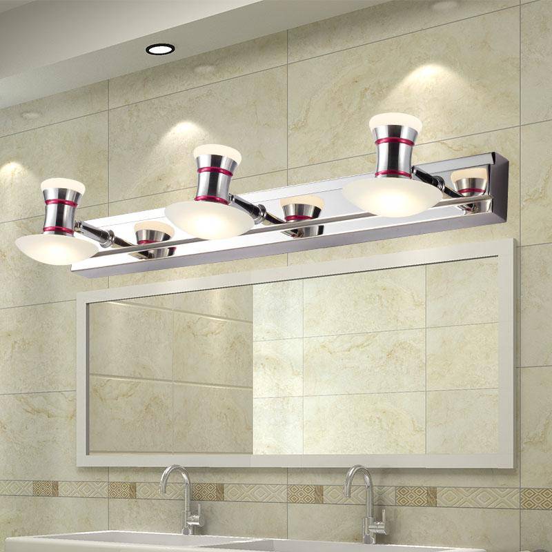 https://cdn.shopify.com/s/files/1/2499/8120/products/applique-murale-led-chromee-pour-tableau-et-salle-de-bain_50b5e7b4-46d1-484c-8351-33c225e25580.png?v=1632784548