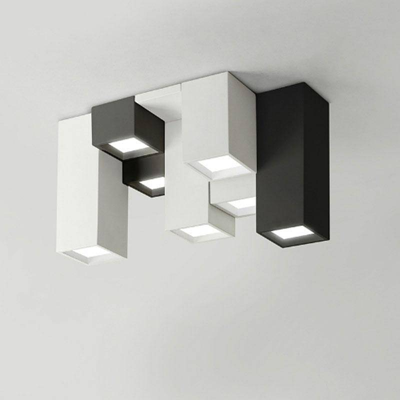 https://cdn.shopify.com/s/files/1/2499/8120/products/plafonnier-design-geometrique-a-led-avec-tubes-rectangulaires-noir-et-blanc_77cf3d1c-5ba0-4c03-b020-4e43b22c9759.png?v=1632791783