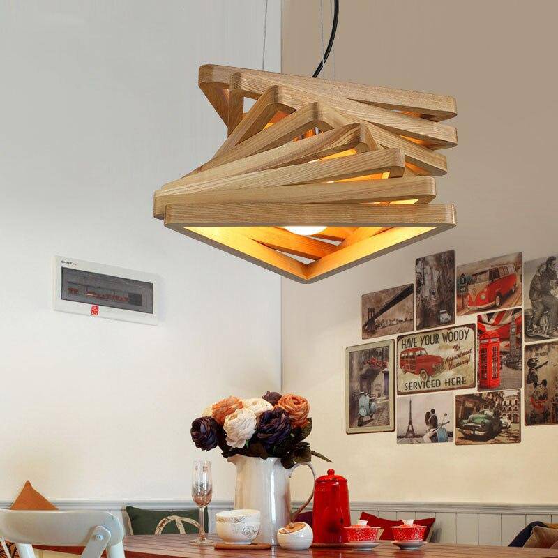 https://cdn.shopify.com/s/files/1/2499/8120/products/lustre-design-triangles-en-bois-fruit_8f9ad26a-de5a-4421-891f-e7b8c25a5fd7.jpg?v=1632835655