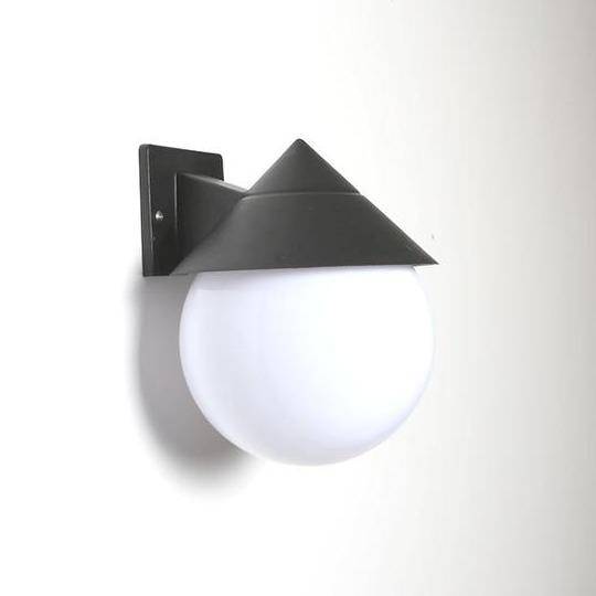 https://cdn.shopify.com/s/files/1/2499/8120/products/applique-exterieur-led-socle-et-boule-acrylic_ca902f15-fbdf-43dd-8e8d-83e29fee64af.jpg?v=1632789477